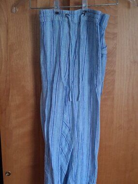 Per Se Linen Blend Clam Digger Pants Blue / White Striped